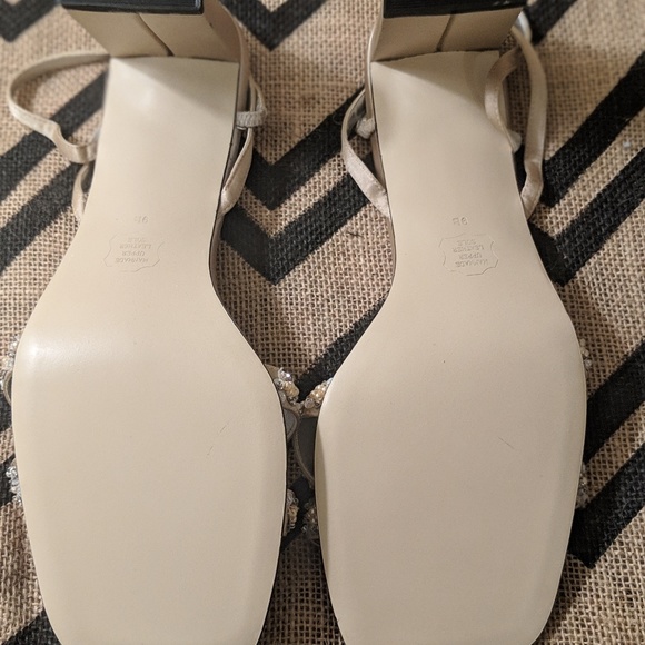 3/$25- strappy heel with beading - Picture 4 of 8